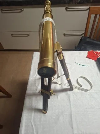 Catalejo de latón vintage