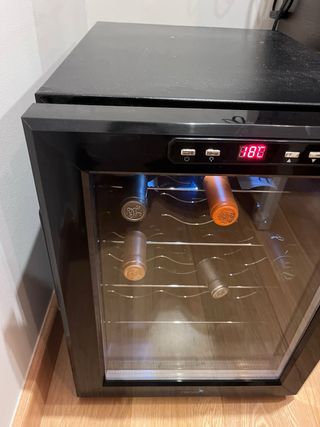 Vinoteca Frigorífico Negro