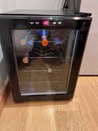 Vinoteca Frigorífico Negro