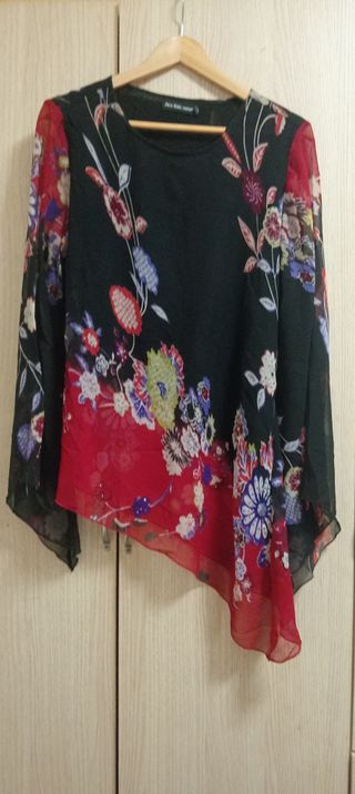 Camiseta mujer manga larga transparente floral