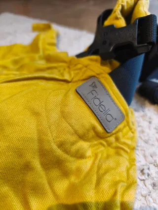 Mochila portabebés Fidella