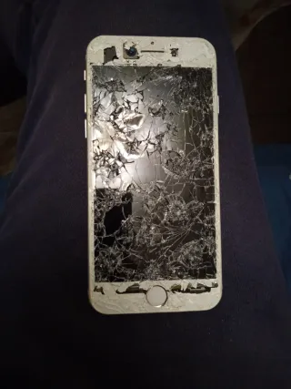 IPHONE 7 COLOR GRIS PLATA 32GB PARA PIEZAS