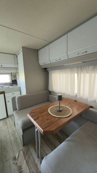 Caravana Beyerland – Siempre en techado  9200€