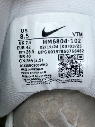 Nike Vomero 18 Talla 42