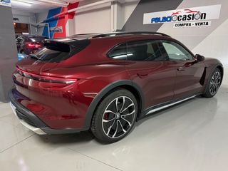 Porsche Taycan 4S Cross Turismo