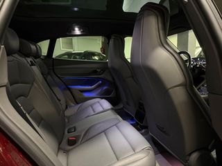 Porsche Taycan 4S Cross Turismo