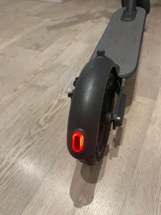 Patinete Eléctrico Xiaomi prácticamente nuevo