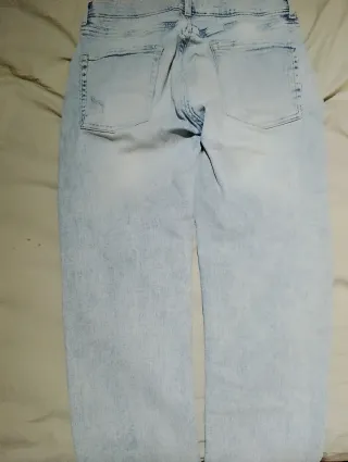 Pantalón vaquero azul slim fit talla 42