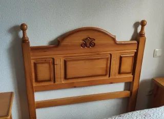 Cabecero de pino rústico para cama de 1,05