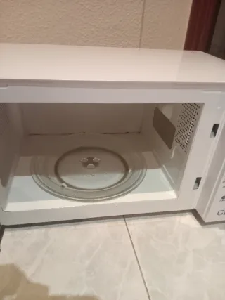 Microondas Orbegozo Blanco con Grill