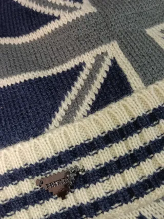 SET GORRO, BUFANDA Y GUANTES  marca "PRIVATA"