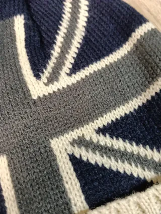 SET GORRO, BUFANDA Y GUANTES  marca "PRIVATA"