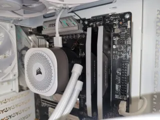 Componentes MSI X670E, Corsair, Samsung+ Win11 pro