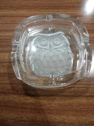 Cinzeiro em cristal com coruja