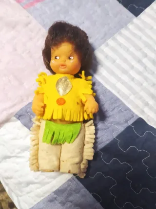Muñeca antigua estilo nativo americano