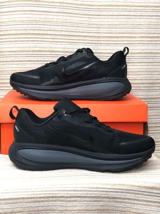 Nike Vomero 18 Talla 43