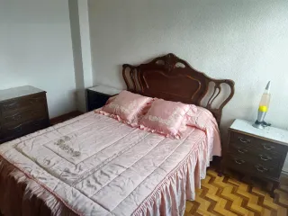Dormitorio antiguo completo