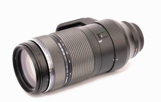 Objetivo Olympus M.Zuiko 100-400mm