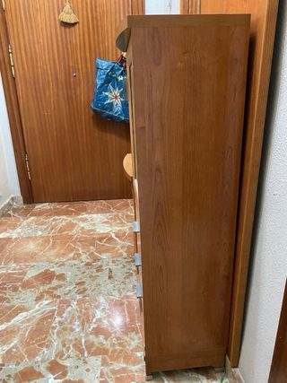 Mueble recibidor con espejo y cristal