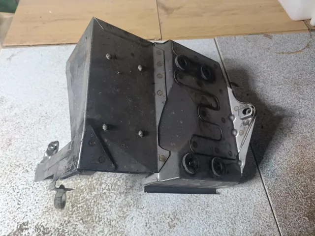 Soporte Bateria y ABS Bmw 1200 LT 2004