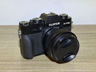 Cámara Fujifilm X-T30 con Extras
