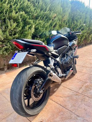 Honda CBR650R limitada A2 E-clutch