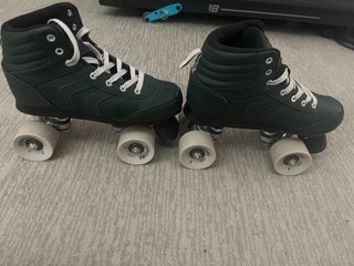Patines 4 Ruedas Oxelo talla 39 .Color verde.