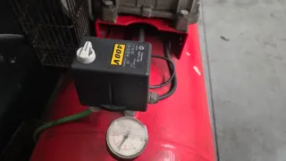 Compresor Aire 270L 10 Bares Trifásico