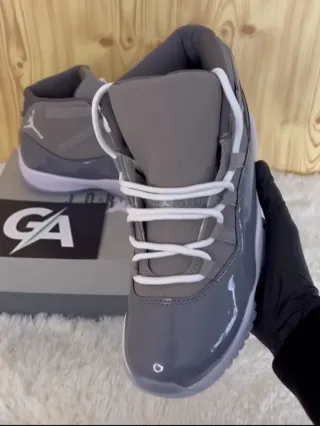Jordan 11 Retro Cool Grey Talla 43