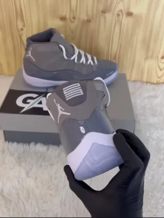 Jordan 11 Retro Cool Grey Talla 43
