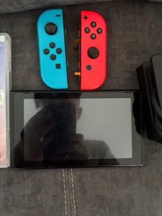 Nintendo Switch + Juegos y Accesorios