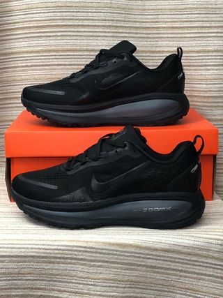 Nike Vomero 18 Talla 41