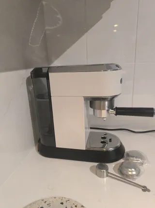 Cafetera espresso De'Longhi