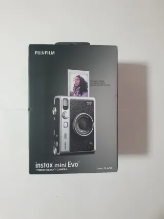 Cámara Fujifilm Instax Mini Evo Negra