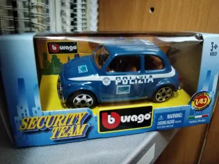 Coche Burago Fiat 500 Polizia 1:43