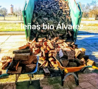 Leña seca de encina carrasca 35cm Tlf:645 69 90 80