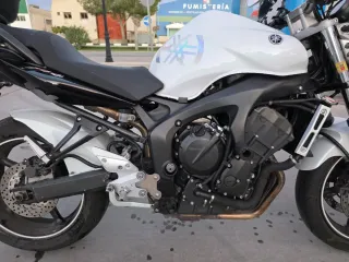 Yamaha FZ6 N S2 98cv Blanca