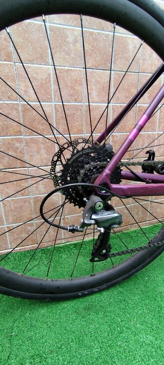 Bicicleta de carretera CUBE