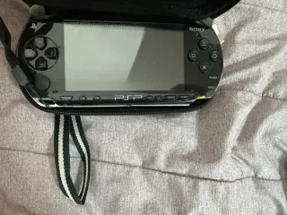 PSP Sony + 7 juegos