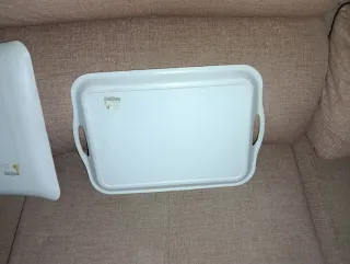 Bandejas decorativas con diseño de huevos