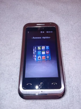 LG Arena KM900 Móvil + Cargador