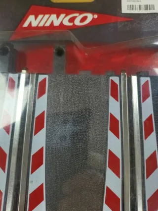 Ninco Pista Recta chicane adaptación a Scalextric