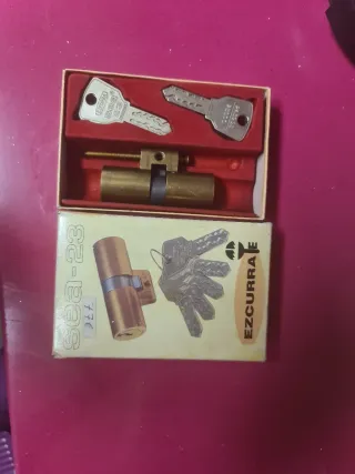 Cerradura Ezcurra SEA-23