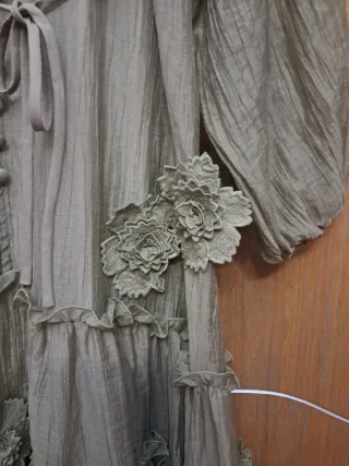 Vestido largo verde con flores