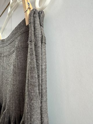 Falda Massimo Dutti gris talla 38