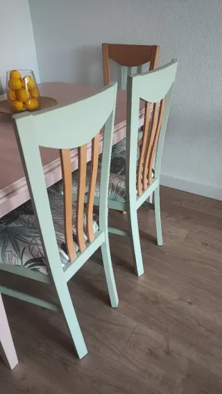 Mesa extensible y 6 sillas