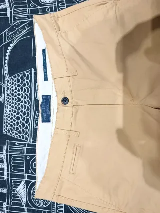 Pantalón elegante hombre beige