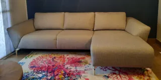 Sofá chaise longue gris claro casi nuevo