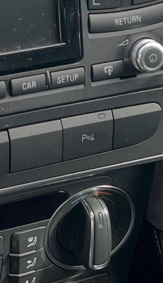 Botonera Audi A3 8P Restyling con Botón Parking