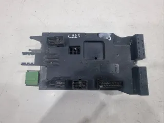 Caja fusibles Mercedes-Benz Clase C